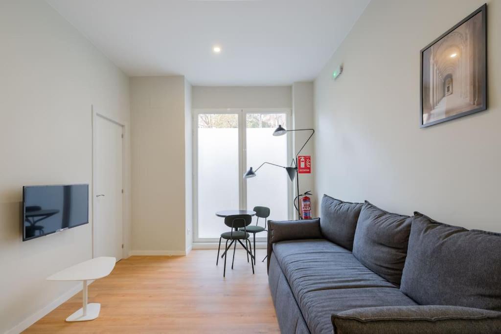 Ideal Flat For 2 Pax -F Fpo1 Madrid Bagian luar foto